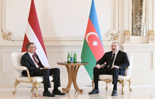 Latviyanın Prezidenti Edqars Rinkeviçs və Azərbaycanın Prezidenti İlham Əliyev