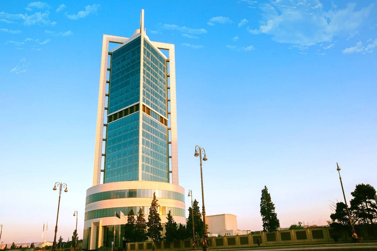 ARDNF qlobal bazarlardakı gərginliyin investisiya portfelinə təsirlərini açıqlayıb