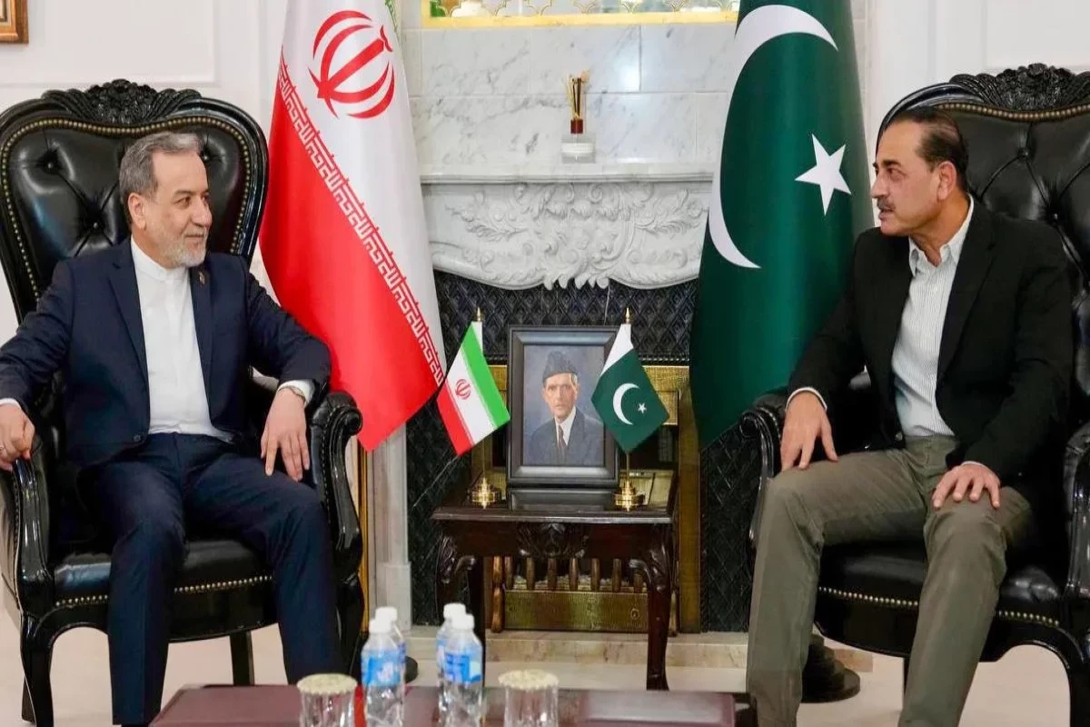 İran XİN rəhbəri Abbas Əraqçi və Pakistan ordusunun komandanı feldmarşal Asim Munir
