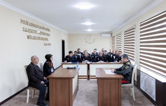 Daxili işlər naziri Göyçayda vətəndaş qəbulu və sıra baxışı keçirib