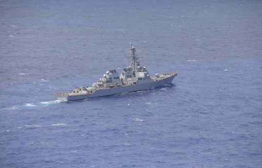 ABŞ-ın "USS Higgins" esminesində yanğın baş verib
