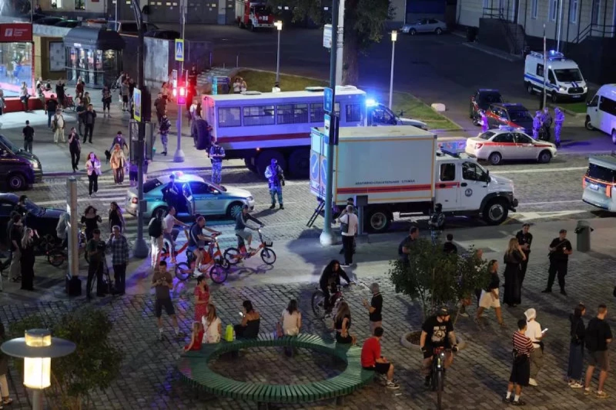 Cafe explosion in central Moscow kills three, injures 15, police say