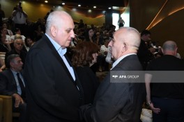 Nəriman Həsənzadə ilə vida mərasimi keçirilir, Prezident və Birinci vitse-prezident əklil göndərib - FOTO  - YENİLƏNİB-1 