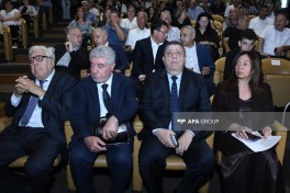 Nəriman Həsənzadə ilə vida mərasimi keçirilir, Prezident və Birinci vitse-prezident əklil göndərib - FOTO  - YENİLƏNİB-1 