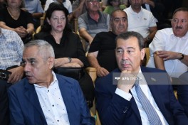Nəriman Həsənzadə ilə vida mərasimi keçirilir, Prezident və Birinci vitse-prezident əklil göndərib - FOTO  - YENİLƏNİB-1 