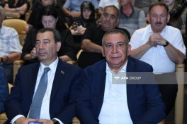 Nəriman Həsənzadə ilə vida mərasimi keçirilir, Prezident və Birinci vitse-prezident əklil göndərib - FOTO  - YENİLƏNİB-1 