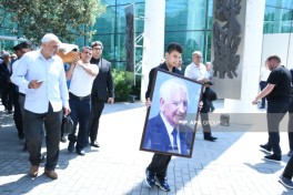 Xalq şairi Nəriman Həsənzadə I Fəxri xiyabanda dəfn edilib - FOTO