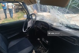 Tovuzda  minik avtomobili yük maşınına çırpılıb, sürücü və azyaşlı xəsarət alıb  - YENİLƏNİB  - FOTO 