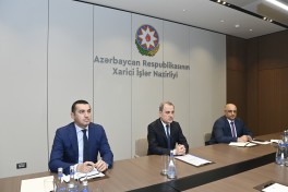 Estoniya səfiri etimadnaməsinin surətini Ceyhun Bayramova təqdim edib
