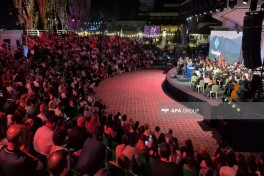 XV Qəbələ Beynəlxalq Musiqi Festivalının təntənəli bağlanış konserti keçirilib - FOTO 