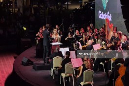 XV Qəbələ Beynəlxalq Musiqi Festivalının təntənəli bağlanış konserti keçirilib - FOTO 