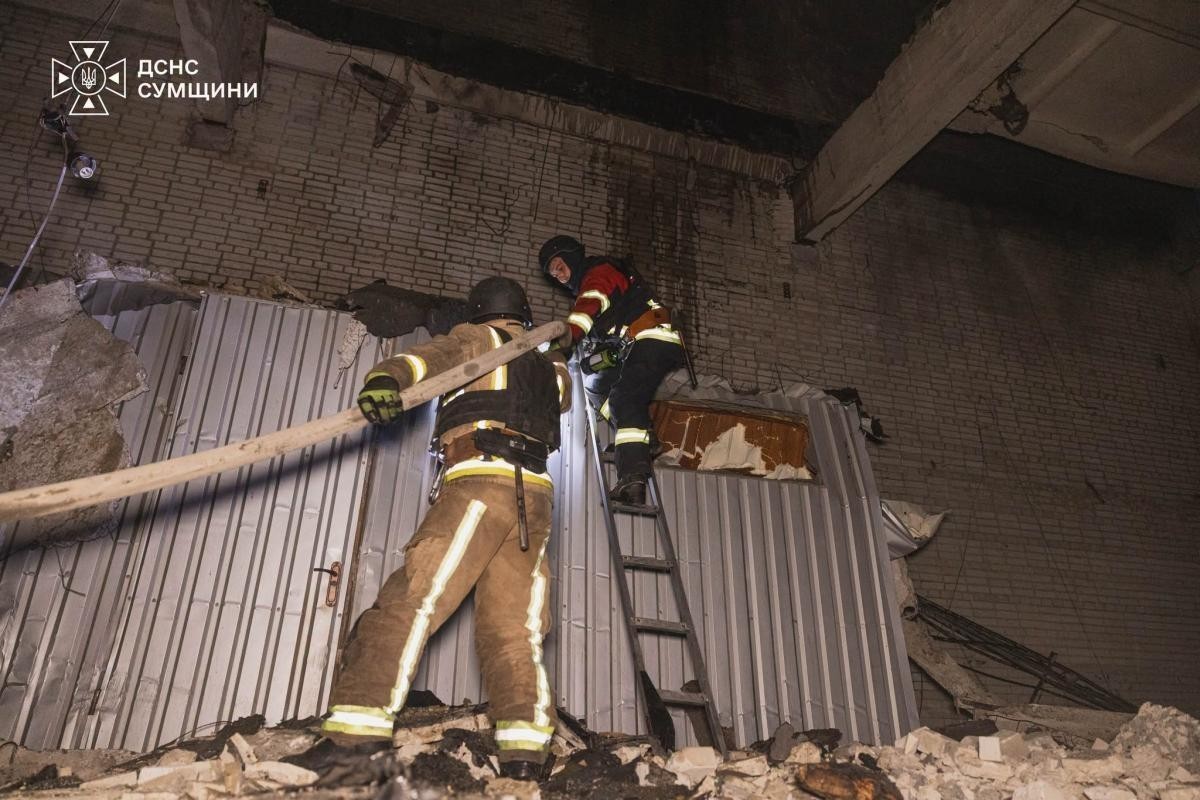 Russian strikes kill one in Ukraine