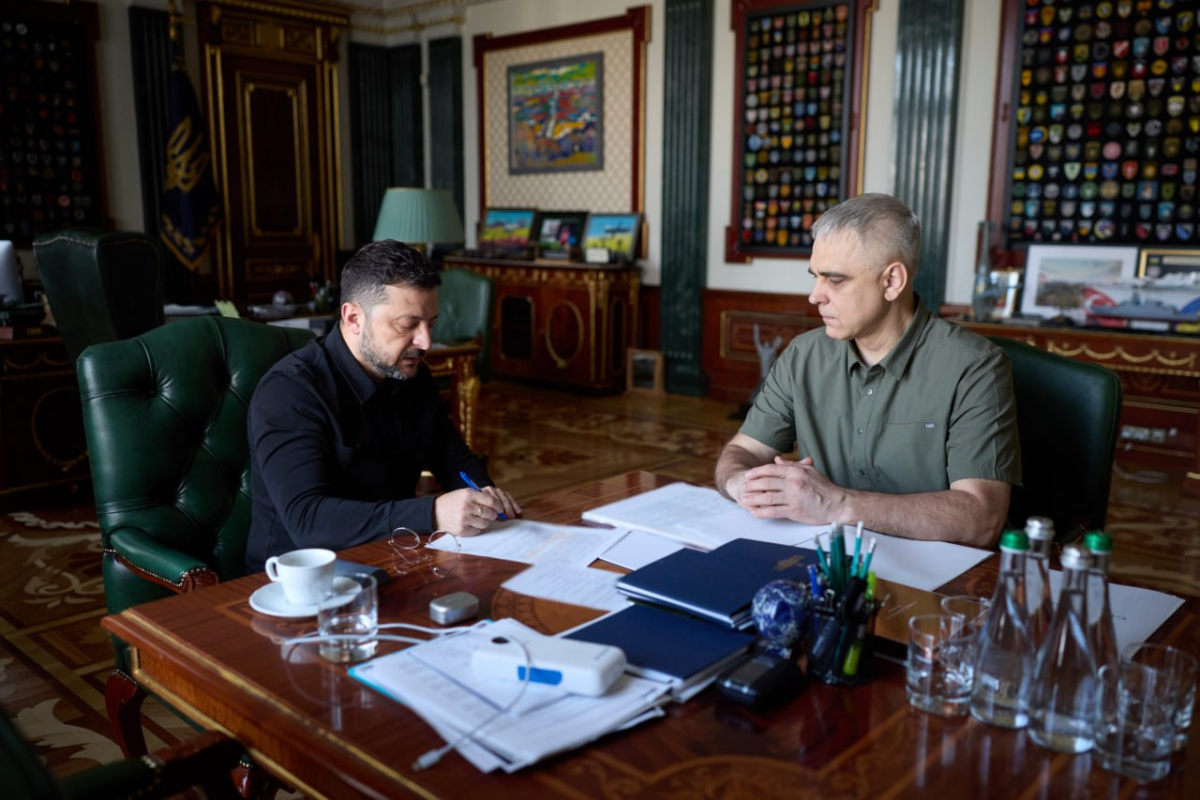 Ukrayna Prezidenti Volodimir Zelenski və Ukrayna Təhlükəsizlik Xidmətinin rəhbəri Oleksandr Poklad