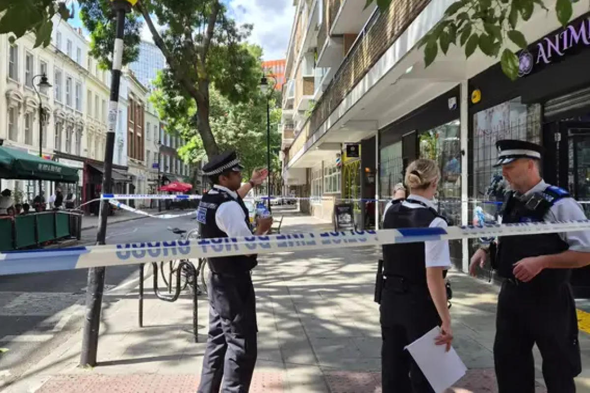Londonun mərkəzində bıçaqlı hücum olub, 4 nəfər xəsarət alıb