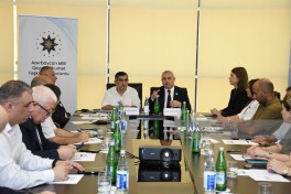 “QHT sektorunda rəqəmsallaşma və innovasiyalar” mövzusunda dəyirmi masa keçirilib - FOTO 