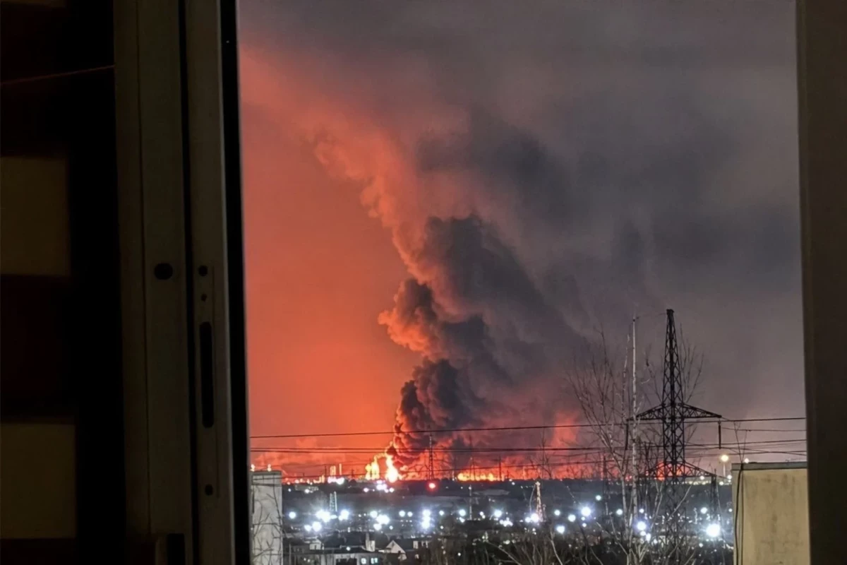 Ukrayna PUA-ları Yaroslavl vilayətində Rusiyanın ən iri neft emalı zavodlarından birini hədəf alıb