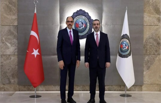 İbrahim Kalın Suriyanın xarici işlər naziri ilə regional məsələləri müzakirə edib