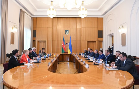 Kiyevdə Azərbaycan və Ukrayna xarici işlər nazirlərinin görüşü olub - YENİLƏNİB-1 
