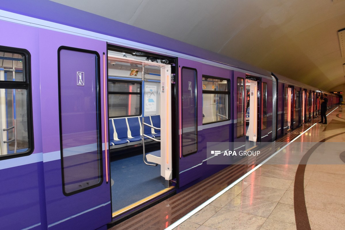 Ötən ay sərnişinlər metro ilə 16 milyondan çox səfər ediblər