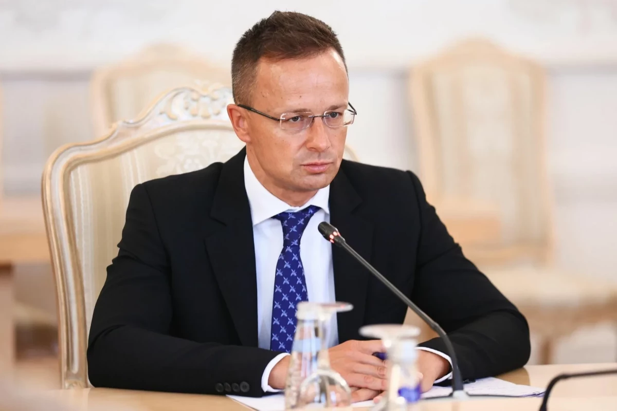 Macarıstanın keçmiş xarici işlər naziri Peter Siyyarto