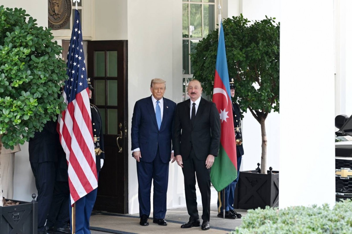 Azərbaycan Prezidenti sülh gündəliyinə töhfələrinə görə Donald Trampa minnətdarlığını bildirib