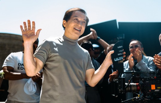 Bakıda Ceki Çanın iştirakı ilə “Tanrının Zirehi: Ultimatum” filminin çəkilişləri davam edir - FOTO 