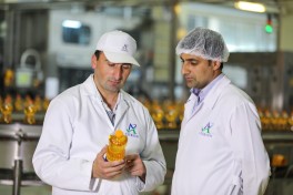 “Azərsun Holdinq” yerli xammaldan günəbaxan yağı istehsalını 4 000 tona çatdıracaq