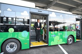 Prezident İlham Əliyev Naxçıvanda elektrik mühərrikli yeni avtobuslara baxıb, dəmir yolu infrastrukturunda aparılan yenidənqurma işləri ilə tanış olub - YENİLƏNİB  - VİDEO 