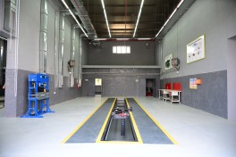 Prezident İlham Əliyev Naxçıvanda elektrik mühərrikli yeni avtobuslara baxıb, dəmir yolu infrastrukturunda aparılan yenidənqurma işləri ilə tanış olub - YENİLƏNİB  - VİDEO 