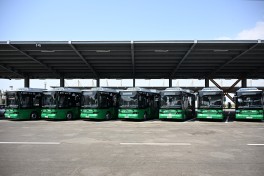 Prezident İlham Əliyev Naxçıvanda elektrik mühərrikli yeni avtobuslara baxıb, dəmir yolu infrastrukturunda aparılan yenidənqurma işləri ilə tanış olub - YENİLƏNİB  - VİDEO 