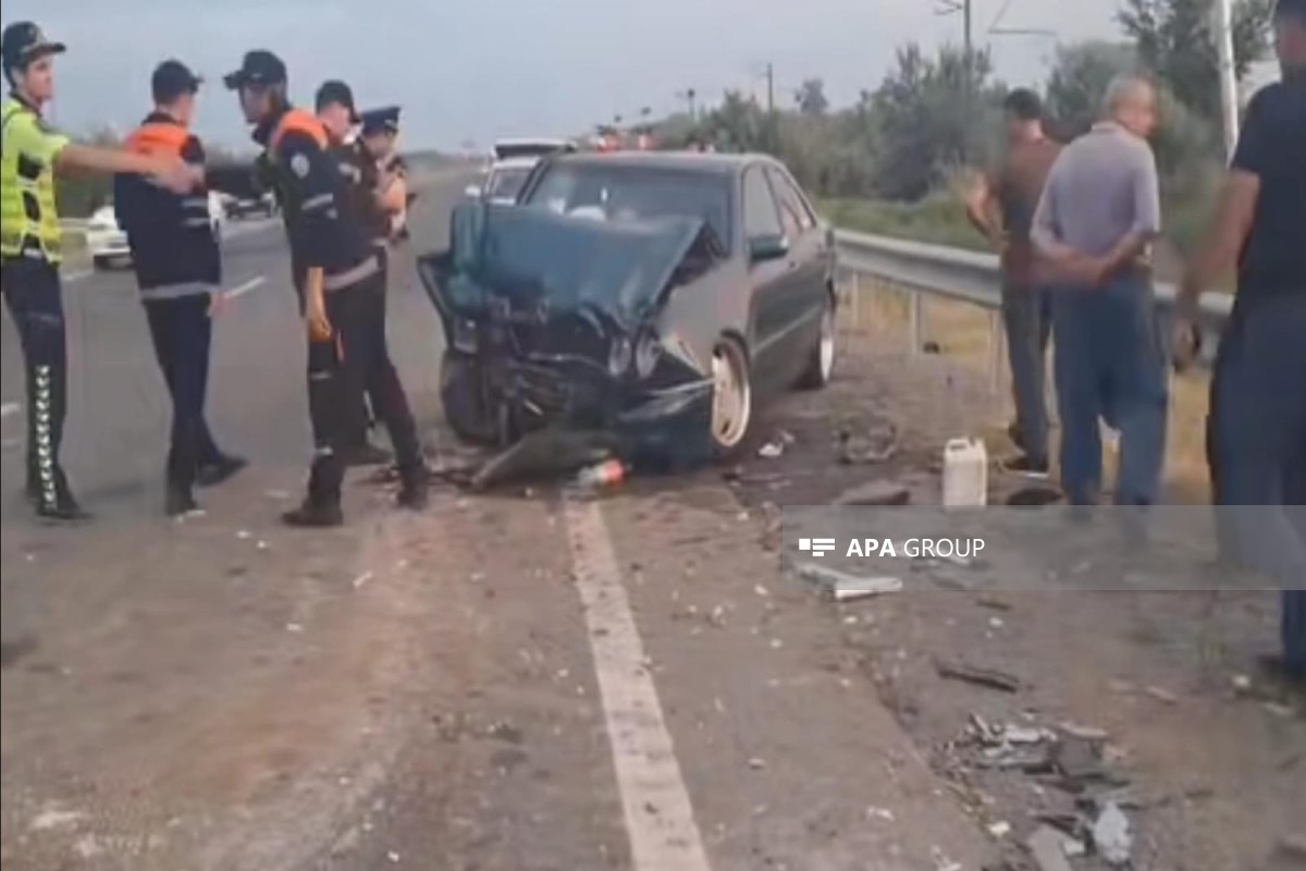 Yevlaxda yol qəzasında 2 qardaş ölüb, övladları və daha 2 nəfər xəsarət alıb- <span class="red_color">YENİLƏNİB-3 - <span class="red_color">FOTO