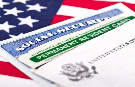 ABŞ-da 11 nəfər saxta yollarla çinlilərə “green card” düzəltməkdə ittiham olunub