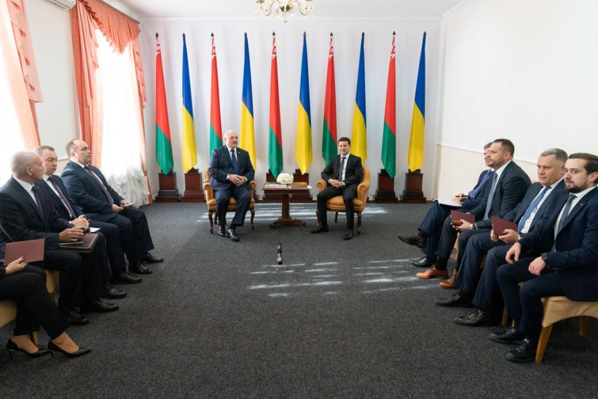 Belarus Prezidenti Aleksandr Lukaşenko və Ukrayna Prezidenti Volodimir Zelenski