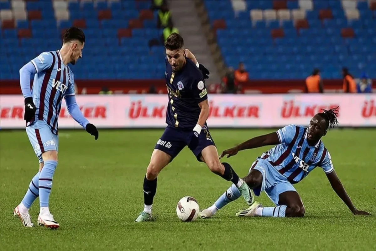 Muhammed Salahın oynadığı matçda "Trabzonspor" xal itirib