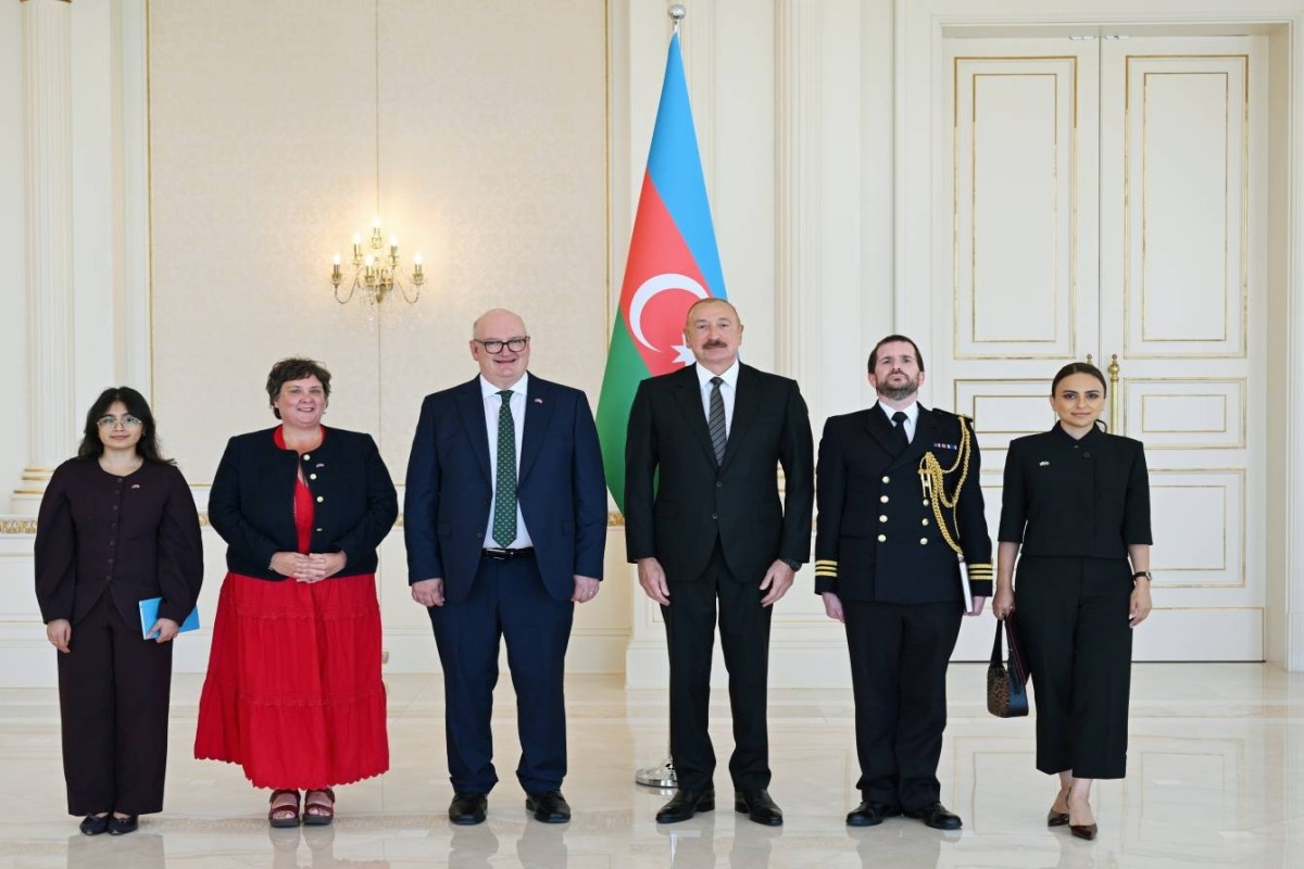 Prezident Böyük Britaniyanın yeni səfirinin etimadnaməsini qəbul edib