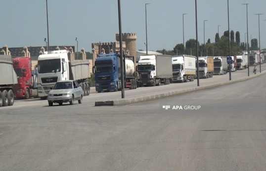 DGK: Azərbaycan və Gürcüstan sərhəddə yük maşınlarının sıxlığının aradan qaldırılması üçün tədbirlər görəcək - FOTO 