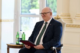 Prezident Böyük Britaniyanın yeni səfirinin etimadnaməsini qəbul edib