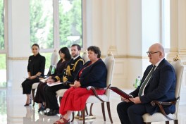 Prezident Böyük Britaniyanın yeni səfirinin etimadnaməsini qəbul edib