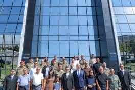 Naxçıvanda şəhid ailələri və müharibə ilə əlaqədar əlilliyi olan şəxslərə 68 mənzil təqdim edilib