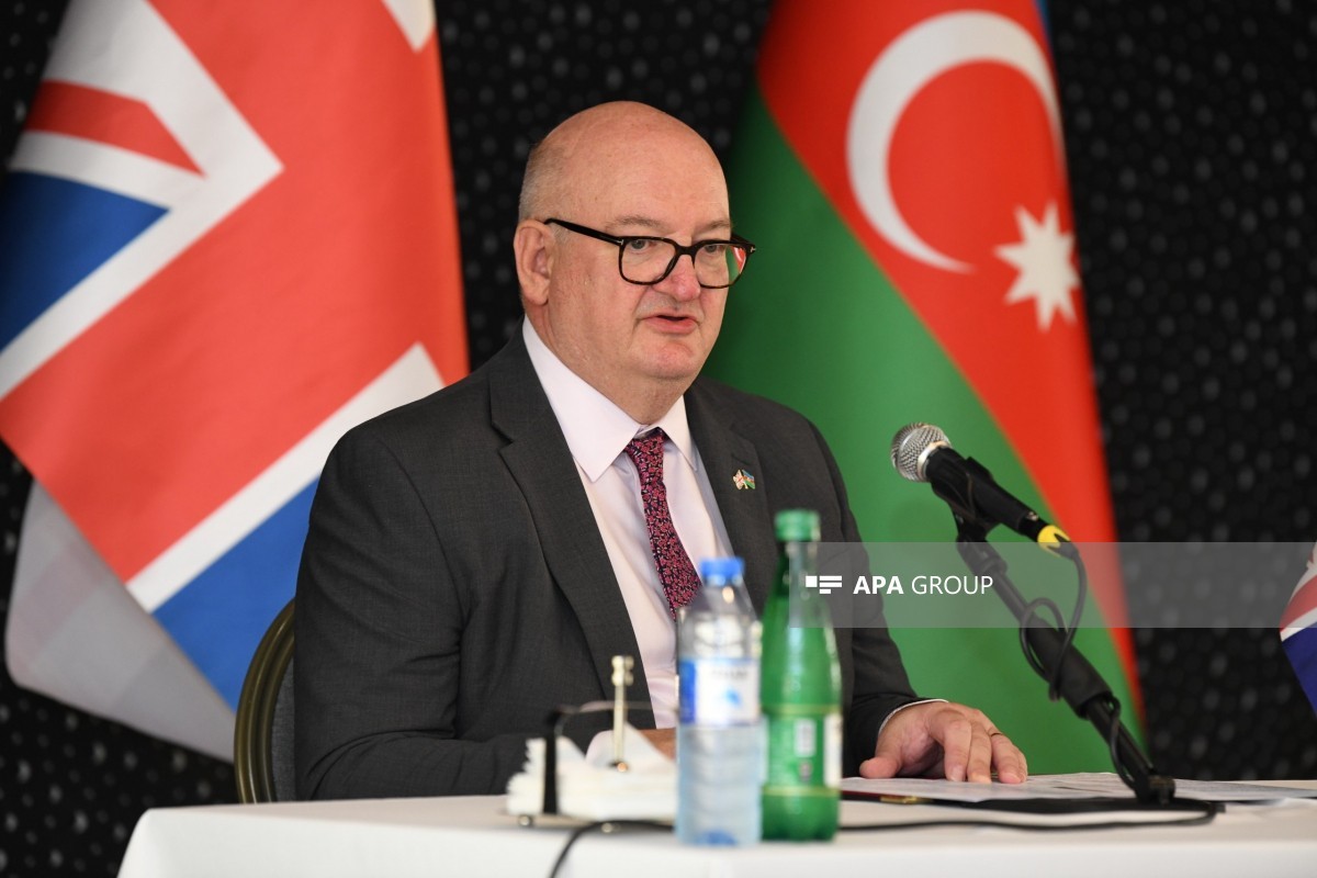 Böyük Britaniyanın Azərbaycandakı səfiri Dankan Norman