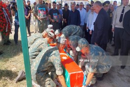 Birinci Qarabağ müharibəsinin itkin-şəhidi Sərdar İsmayılovun qalıqları Neftçalada dəfn olunub - FOTO 
