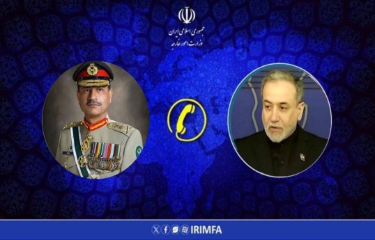 Abbas Əraqçi Asim Munirlə Yaxın Şərqdəki gərginliyin azaldılması məsələsini müzakirə edib