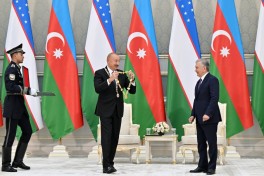 Daşkənddə Azərbaycan və Özbəkistan prezidentlərinin təltifolunma mərasimi keçirilib
