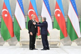 Daşkənddə Azərbaycan və Özbəkistan prezidentlərinin təltifolunma mərasimi keçirilib
