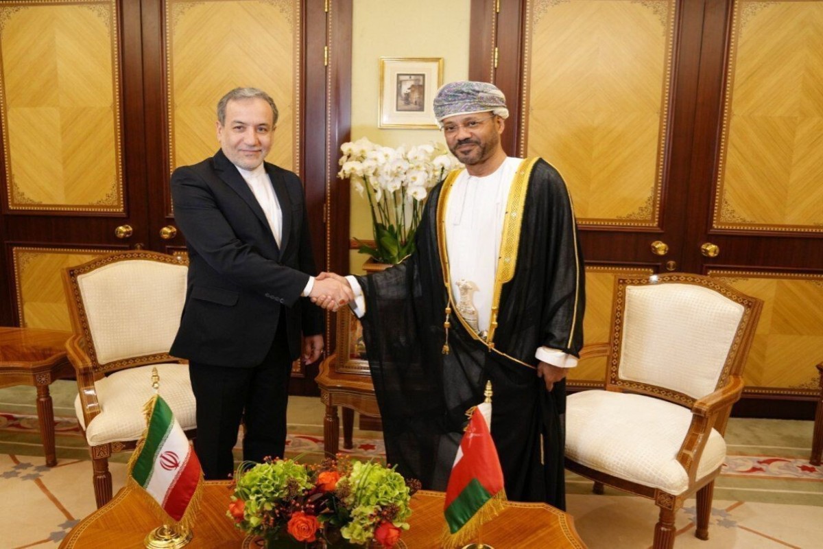 İran xarici işlər naziri Abbas Əraqçi, Oman Sultanlığının xarici işlər naziri Seyid Bədr Əl-Busəidi