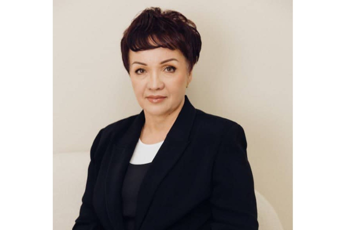 Özbəkistanın Dünya İqtisadiyyatı və Diplomatiya Universitetinin Siyasi elmlər kafedrasının professoru, tarix elmləri doktoru Ranoxon Yusubjanovna Tursunova