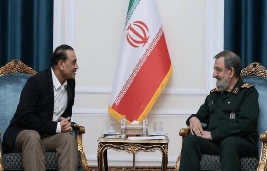 Pakistan ordusunun komandanı Asim Münir və İranın Ali Milli Təhlükəsizlik Şurasının katibi Möhsün Rzayi
