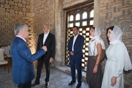 Azərbaycan ilə Özbəkistanın prezidentləri və birinci xanımları Buxarada İsmayıl Samani türbəsi ilə tanış olublar - YENİLƏNİB  - VİDEO 