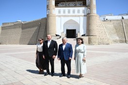 Azərbaycan ilə Özbəkistanın prezidentləri və birinci xanımları Buxarada “Ark” qalası ilə tanış olublar - VİDEO 