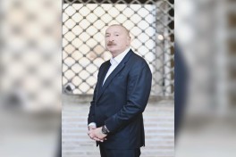 Azərbaycan ilə Özbəkistanın prezidentləri və birinci xanımları Buxarada “Poyi-Kalon” kompleksi ilə tanış olub - VİDEO  - FOTOLENT 